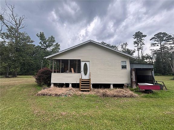 4th image of 45107 Mac Dearmond Ln
