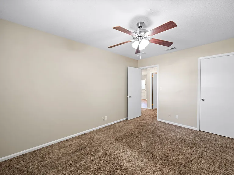 110 Hedgecock Ave #8 — Photo 12
