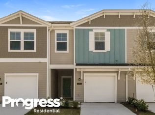 501 Cherry Ridge Dr, Orange Park, FL 32065