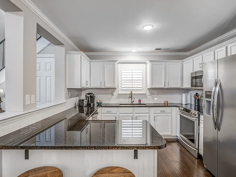W Montebello Cir — Photo 10