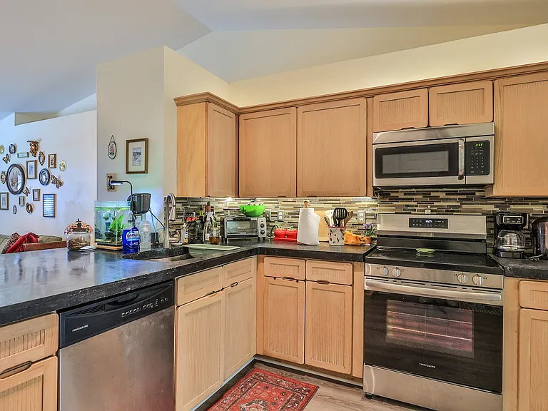 2908 Nordman Ave #2908 — Photo 5