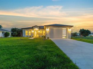 1215 Rio De Janeiro Ave, Punta Gorda, FL 33983