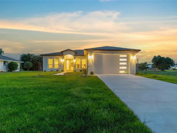 1215 Rio De Janeiro Ave, Punta Gorda, FL 33983