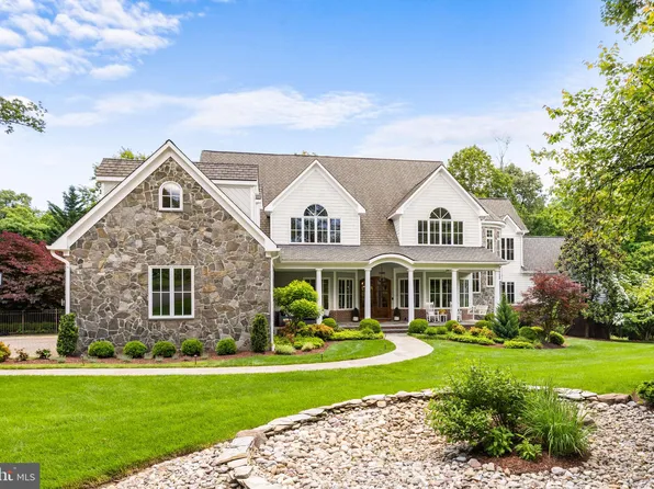 3702 Waples Crest Ct, Oakton, VA 22124