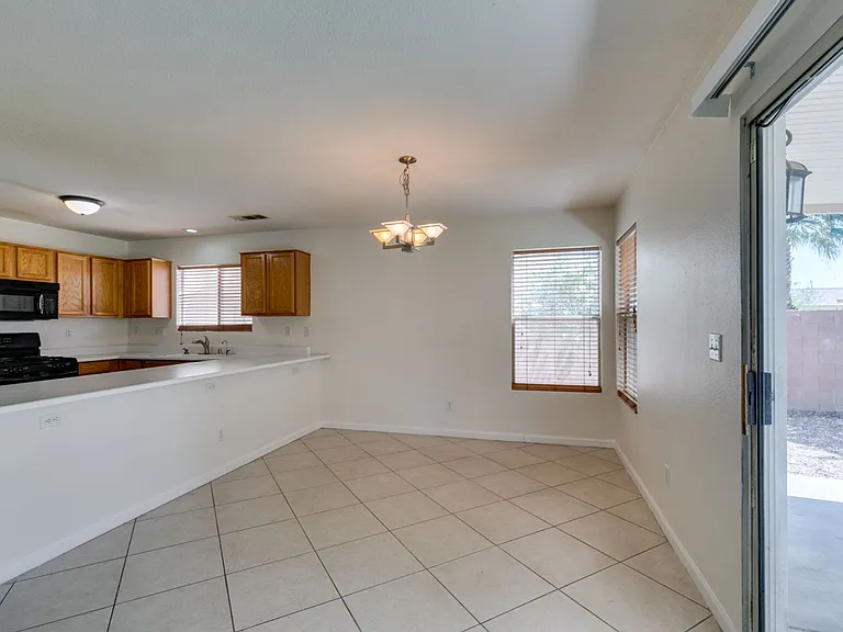 5025 Glittering Star Ct N — Photo 24