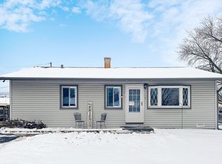 5 McCabe Dr, Streamwood, IL 60107