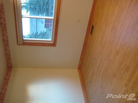 4th image of 9833 Burson Dr