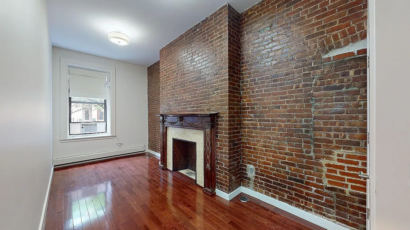 210 West 138th Street — Photo 4