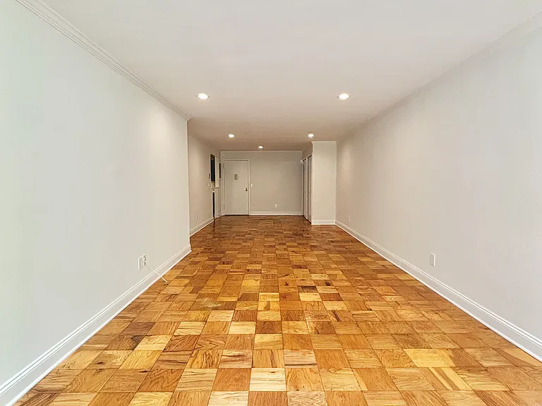 The Chalet Apartments — Photo 32