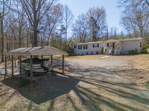 310 Najobe Point Rd, Clarksville, VA 23927