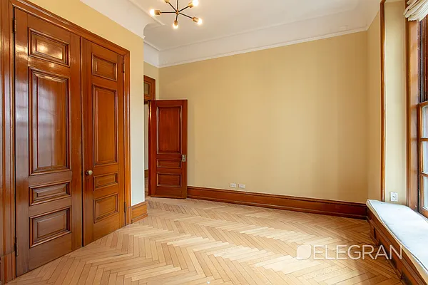 Rented by (Legacy) Elegran | media 3