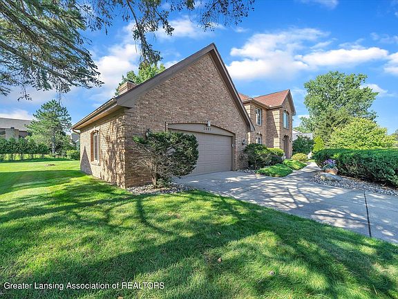 3rd image of 3897 Breckinridge Dr
