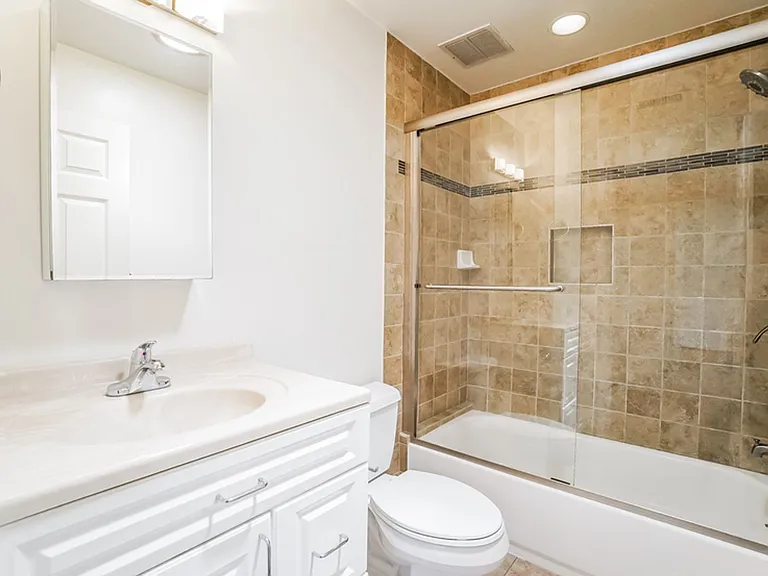 520 Washington St — Photo 11