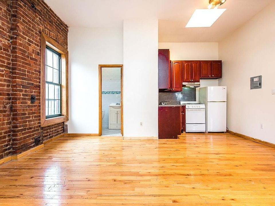 1st image of 153 Boerum St APT 7