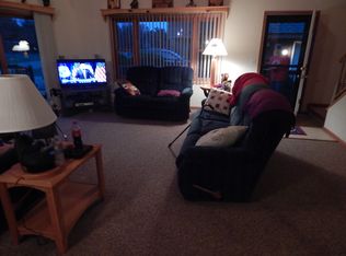 210 Berry Ln, Wisconsin Dells, WI 53965