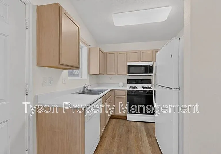 328 Escena St SE — Photo 9