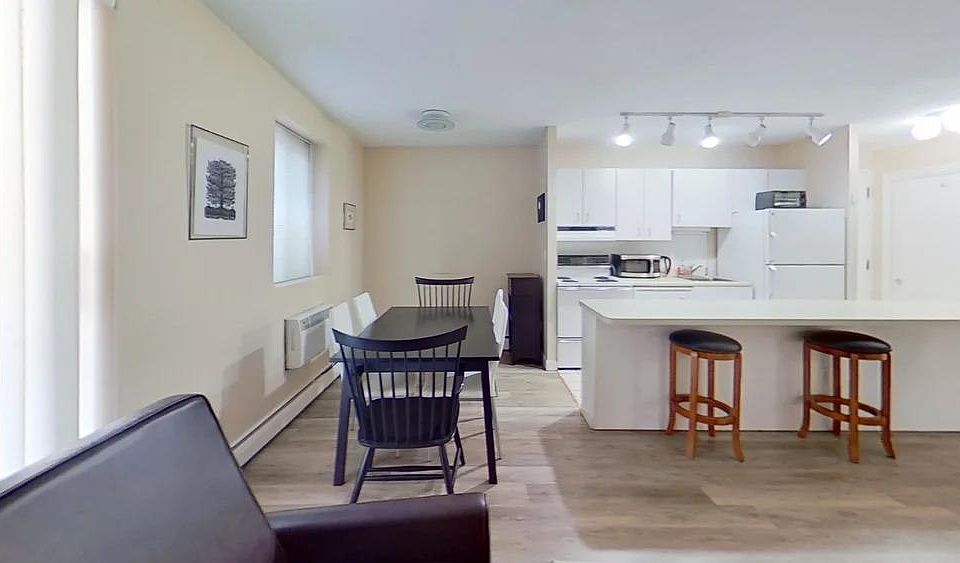 1st image of 123 Sewall Ave #10
