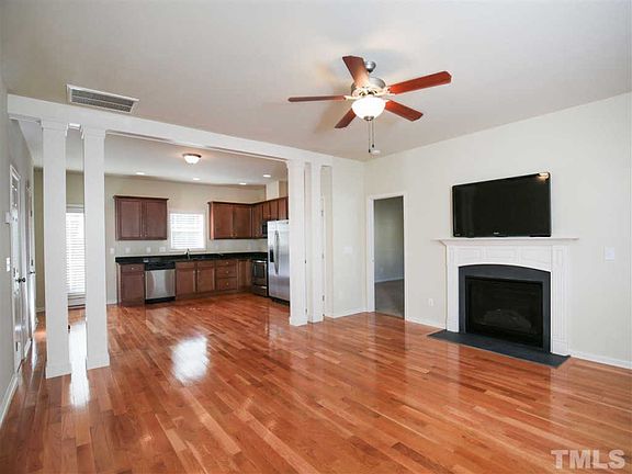 4th image of 208 Griffis Dr