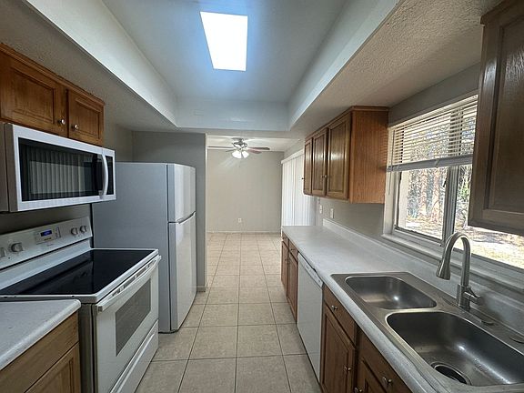 5th image of 2810 Grand Bend Ct