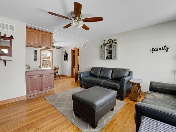 5th image of 9244 Marlowe Ave