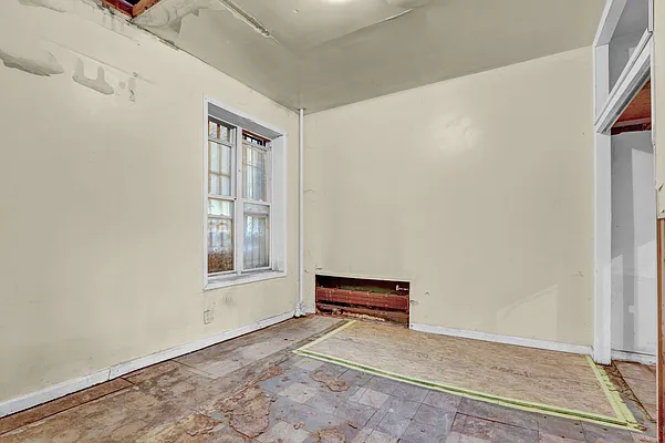 Sold by Island Advantage Realty | media 8