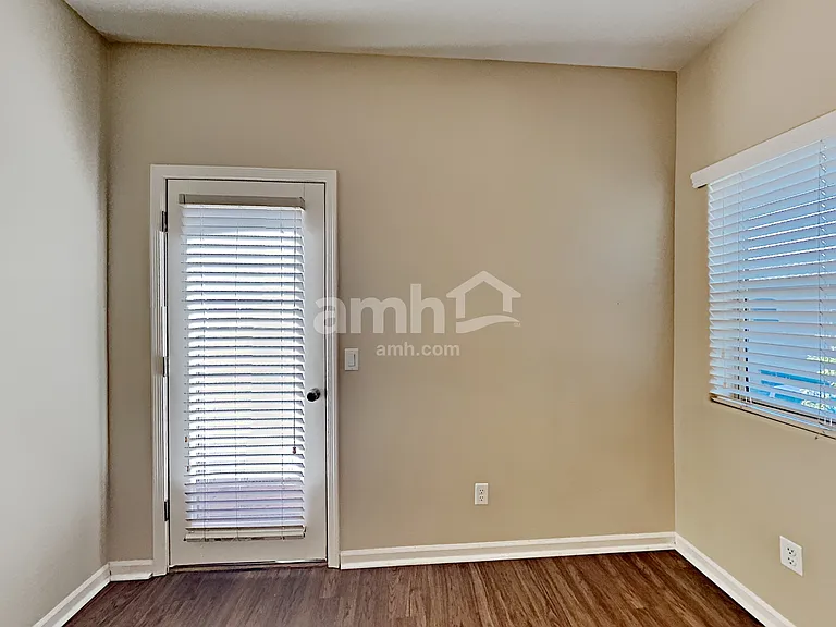 20025 N 20th St #151 — Photo 12