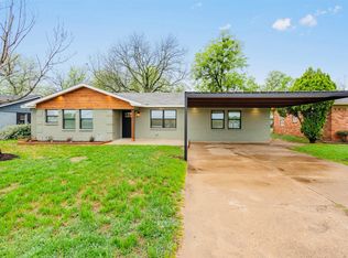 504 N Main St, Mcgregor, TX 76657