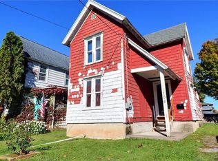 106 Pleasant St, Canastota, NY 13032