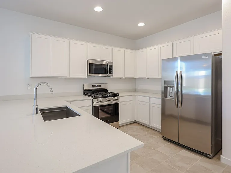 17351 W Gray Fox Trl — Photo 5