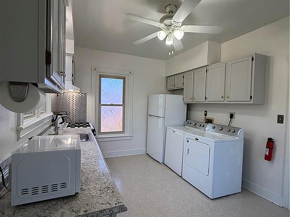 4th image of 1559 Broadway St #2