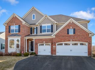 12261 Glazier St, Huntley, IL 60142