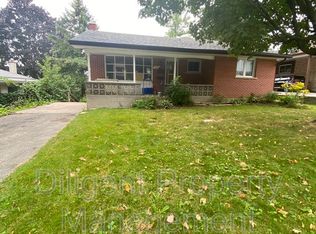 927 Ellesmere Ave, Peterborough, ON K9H 7A9