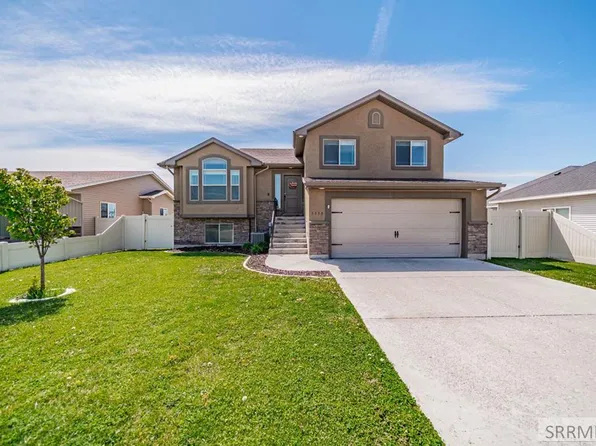 3330 E Ringneck Dr, Idaho Falls, ID 83401