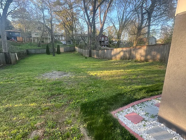 1843 Lakewood Ave SE — Photo 36