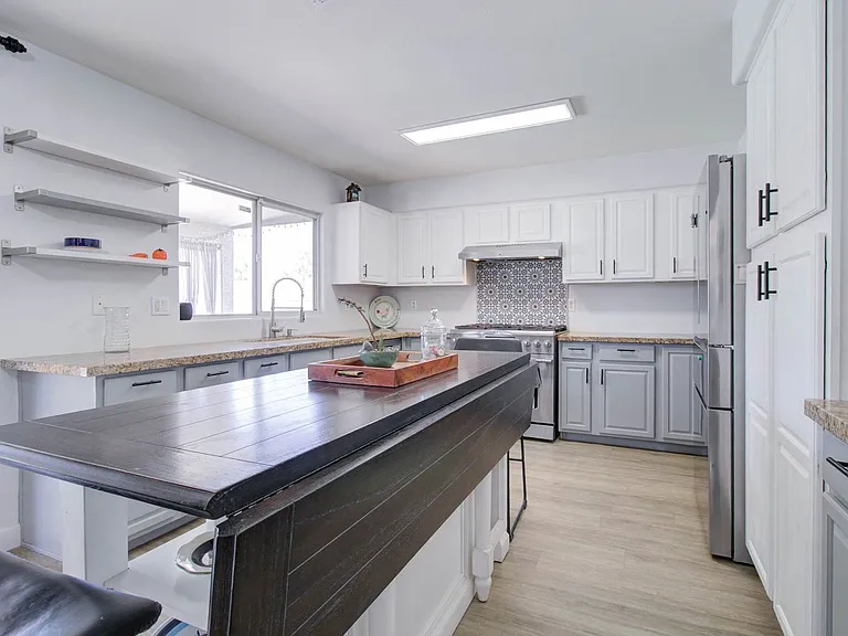 2576 E Brooks St — Photo 28