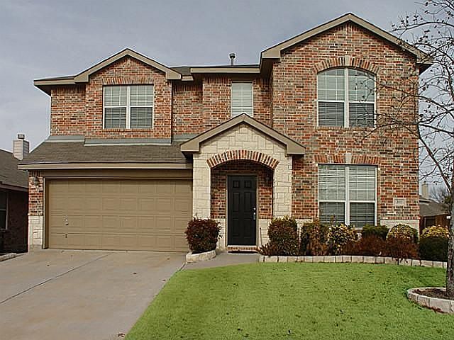 1st image of 302 Highland Meadows Dr