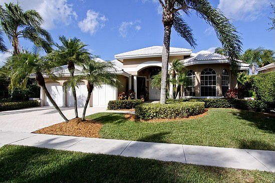 Corner Lot on Cul-De-Sac street