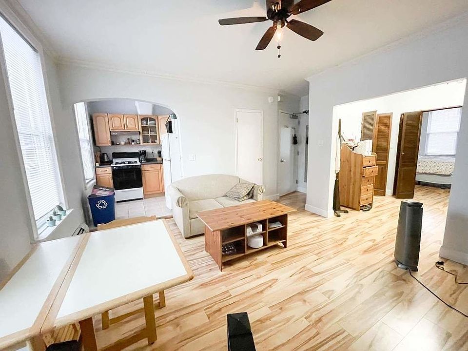 1st image of 29 Broome St #3