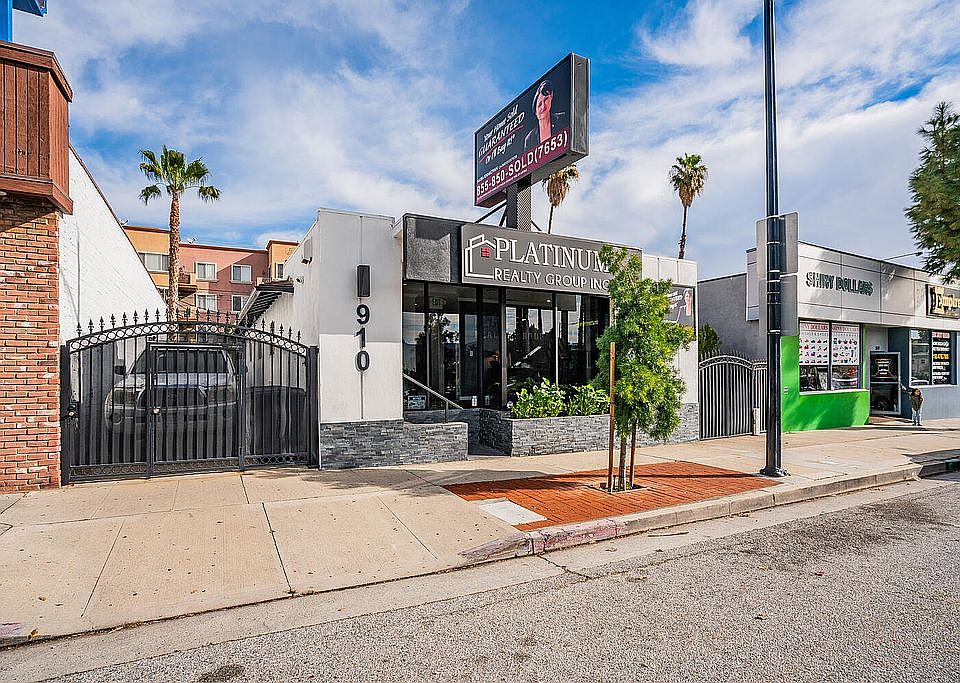 1st image of 910 S Glenoaks Blvd