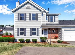 44 Stepping Stone Ln, Orchard Park, NY 14127