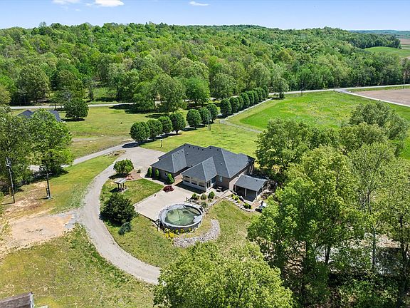 2nd image of 75 Rich Rd