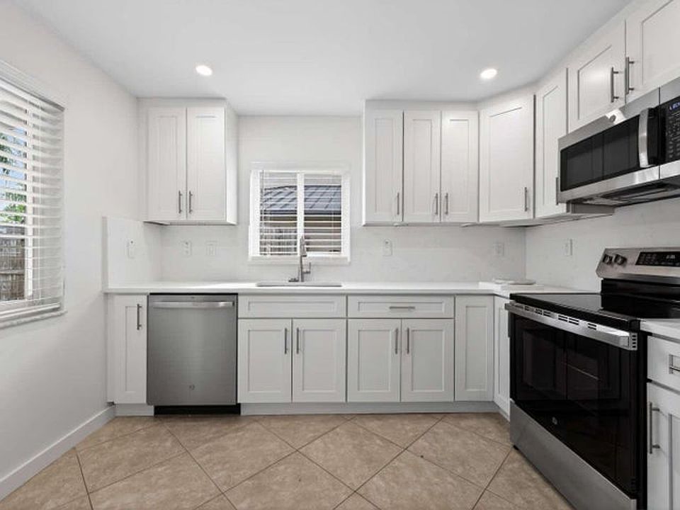 1st image of 1329 SW 151st Way