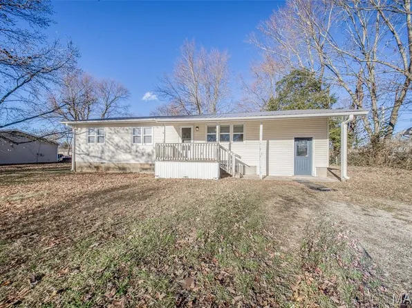 271 Babb Dr, Lebanon, MO 65536