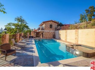 3290 Tareco Dr, Los Angeles, CA 90068