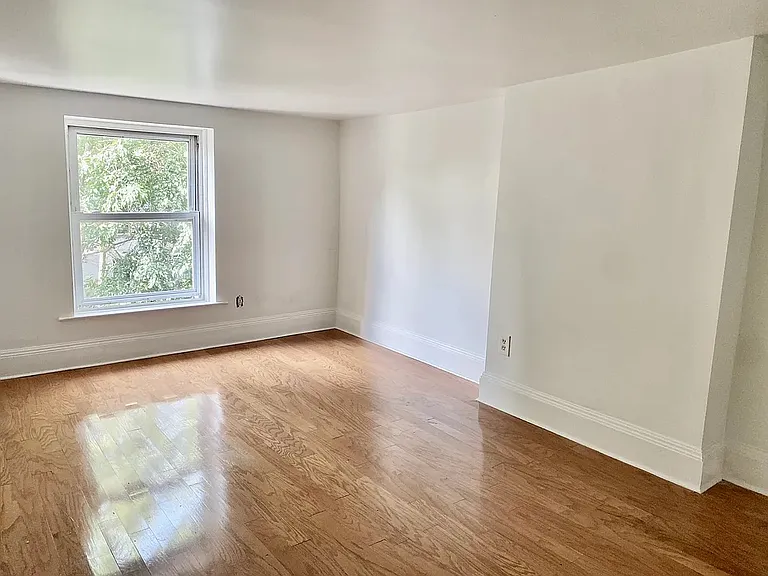 55 Bainbridge St #2 — Photo 13