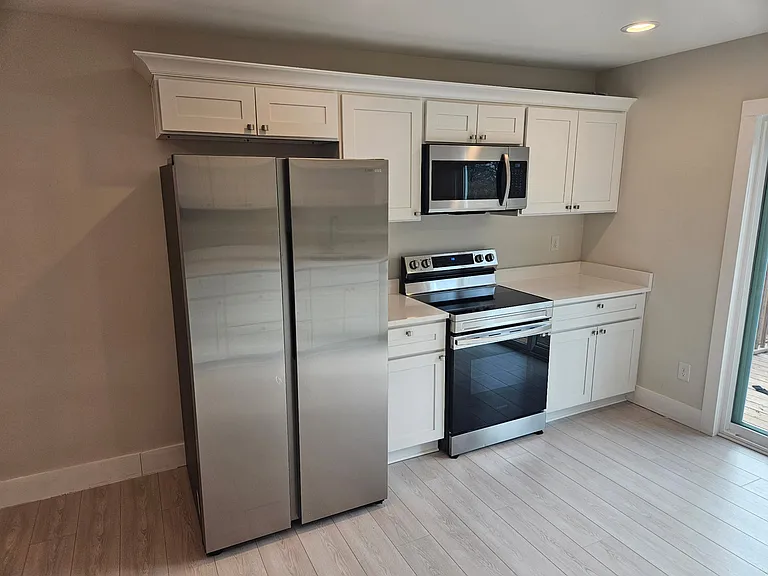 2040 Sandy Ford Rd — Photo 6