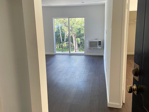 2nd image of 1412 N Vista St APT 3