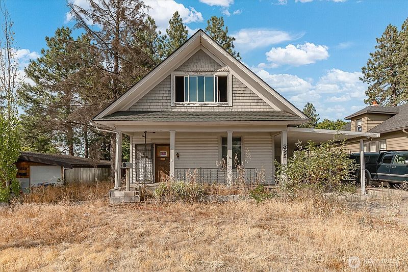 3rd image of 325 E 20th Avenue