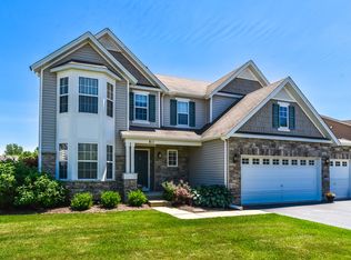 811 Timber Lake Dr, Antioch, IL 60002