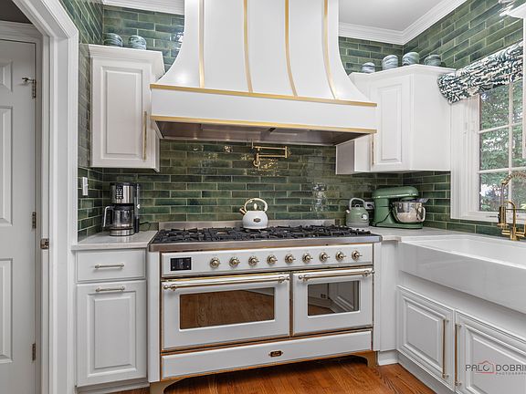 5th image of 406 Kenmare Dr